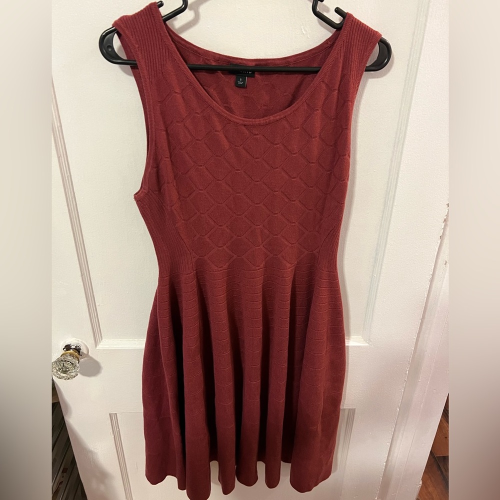 Torrid dress size 1 EUC Burgundy color